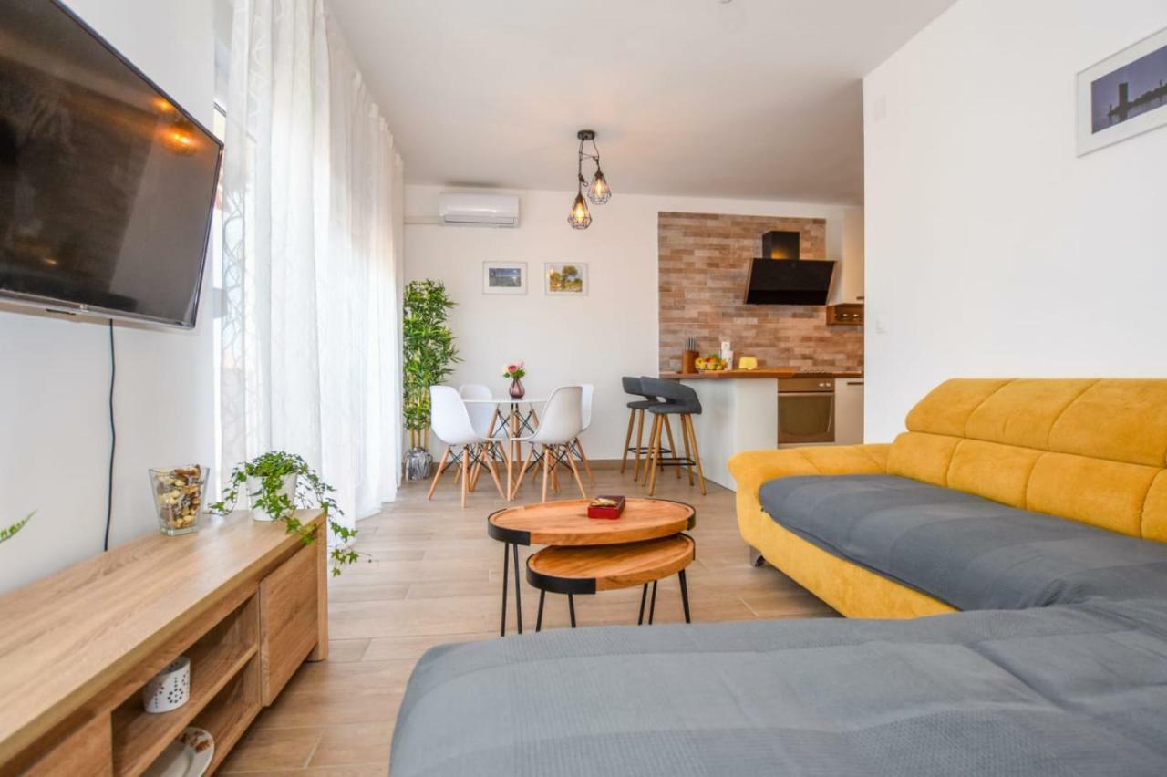 Apartments Milena 8 ماندري المظهر الخارجي الصورة